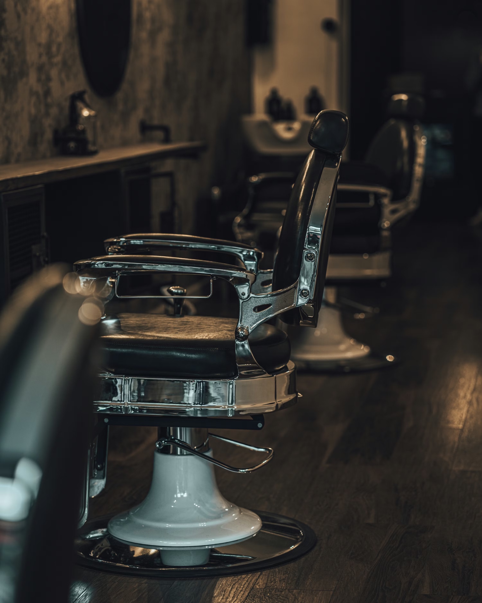 Vintage barber chairs awaiting guests at Relaxxa